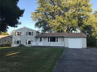 106 Meadowbriar Rd, Rochester, NY 14616