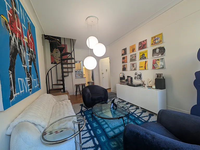 343 W 87th St #10 — Photo 9