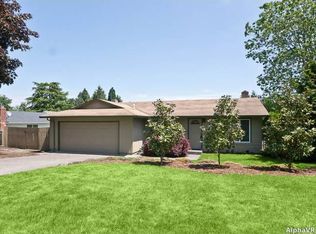 18640 Boynton St, Oregon City, OR 97045