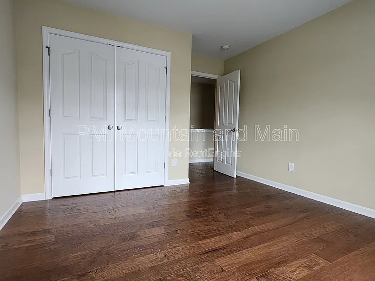19 Barnett Shoals Dr — Photo 15