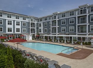 1 Repton Pl #2206, Watertown, MA 02472