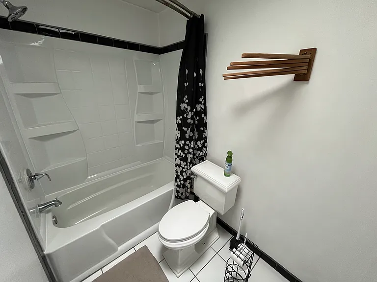 6739 Mariposa Dr — Photo 7