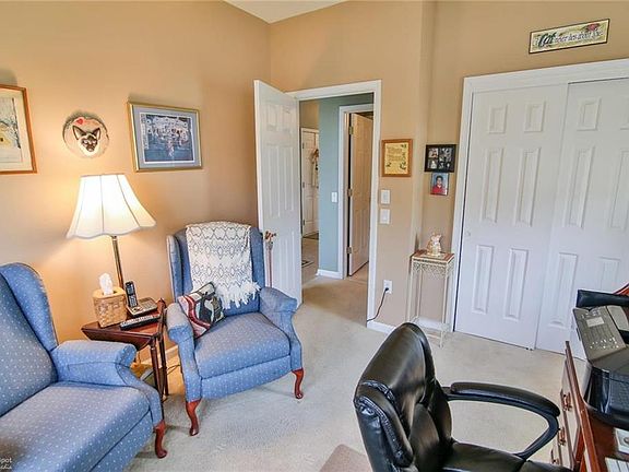 4th image of 63 Moor Dr