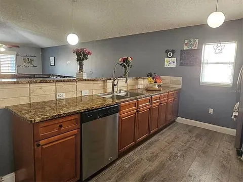 1688 Bavon Dr — Photo 8