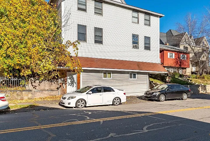 1130 Luzerne St #B — Photo 8