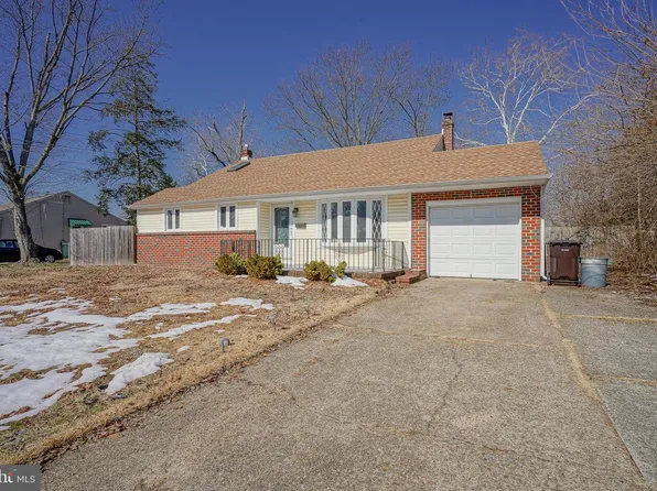 830 Drexel Ave, Delran, NJ 08075