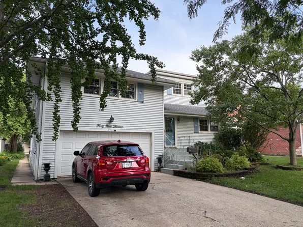 4913 Prospect Ave #2, Downers Grove, IL 60515