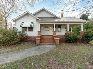 1725 Raleigh Rd, Henderson, NC 27536