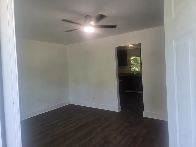 617 Gurley St — Photo 7
