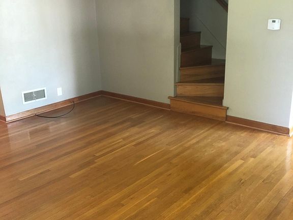 4th image of 1401 N Main Ave