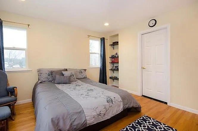 4204 Latimer Ave — Photo 2