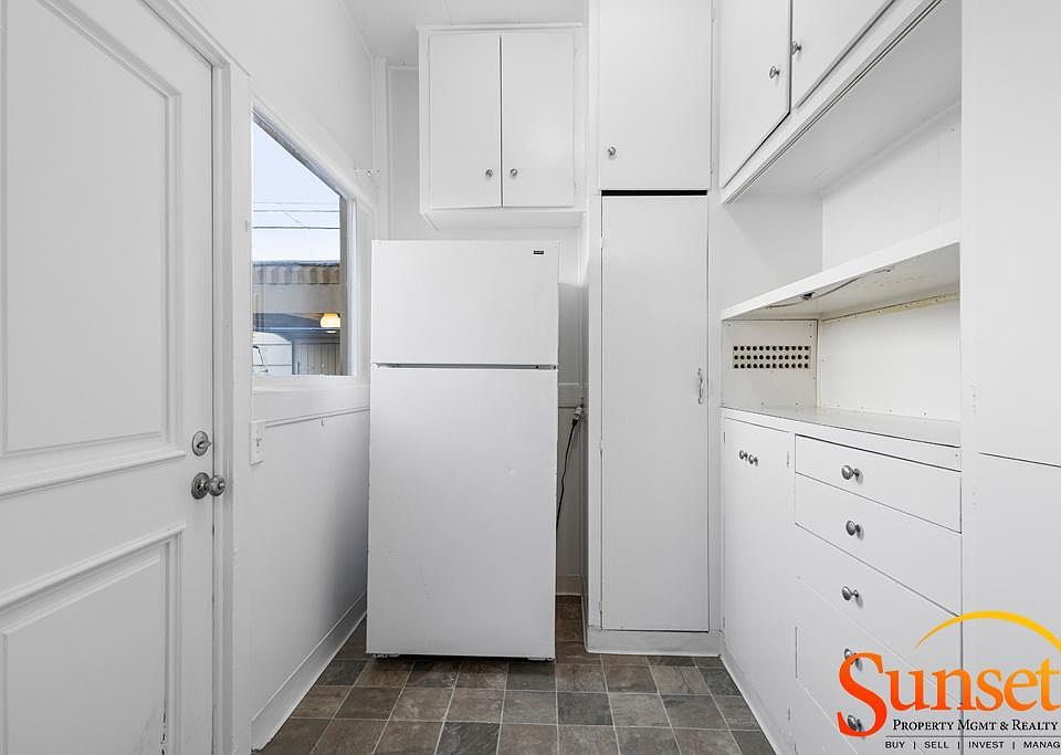 1st image of 1521 Missouri St