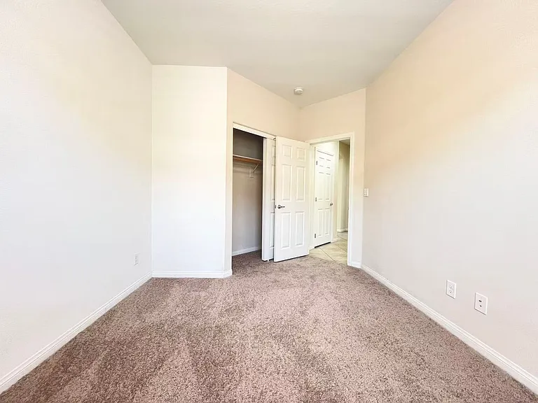 5729 Tideview St — Photo 16