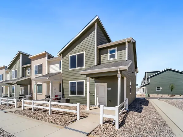 3852 Pinnacles Ct, Evans, CO 80620