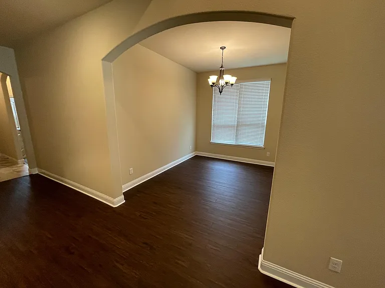 4052 Angelina Dr — Photo 13