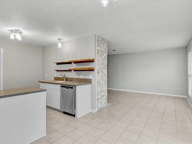 968 Park Meadow Dr — Photo 6