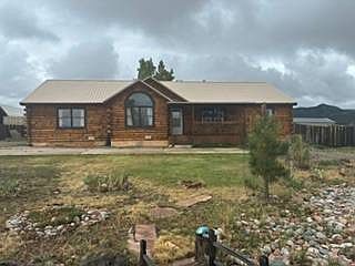1st image of 12 W Robin Ln