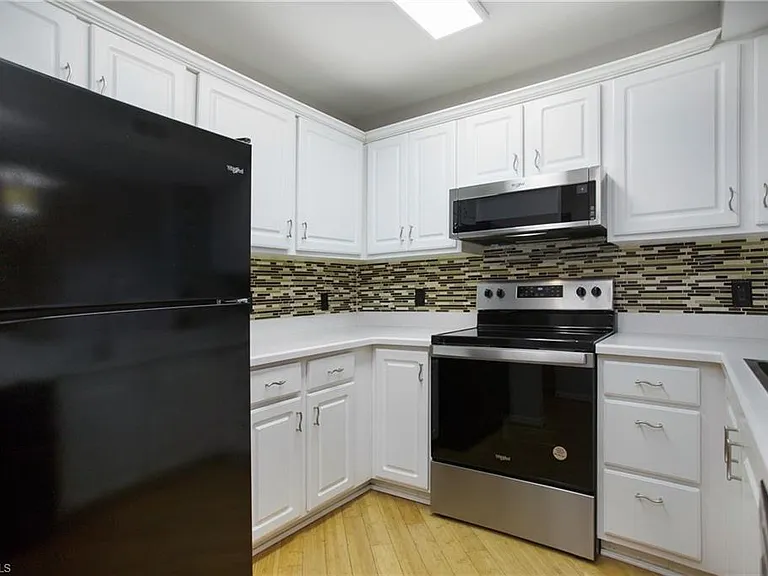 8271 Key Royal Cir #924 — Photo 6