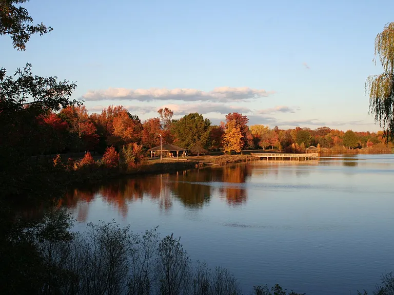 Your Fall Colors at the Lake