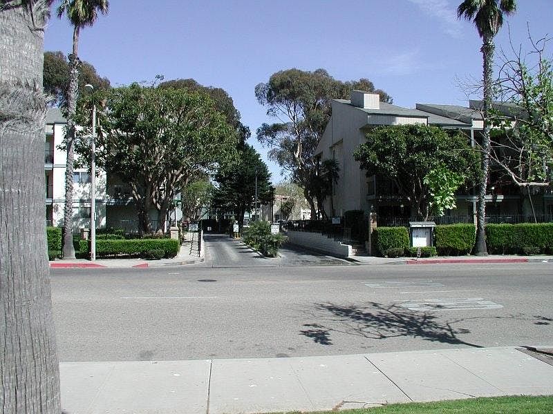 1st image of 816 Bluewater Way