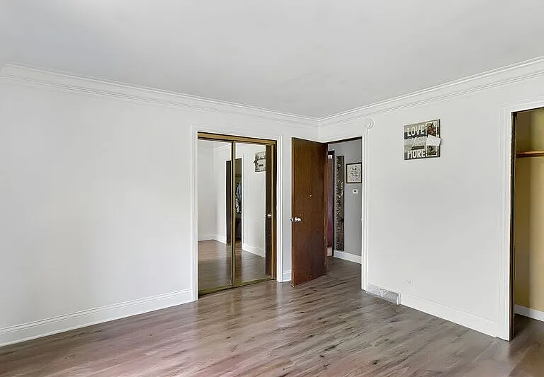 27W120 National St — Photo 18