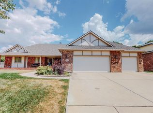 1314 W Elm St, Andover, KS 67002