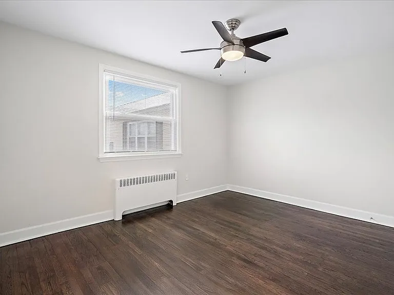 Haddon Hills Apartments — Photo 12