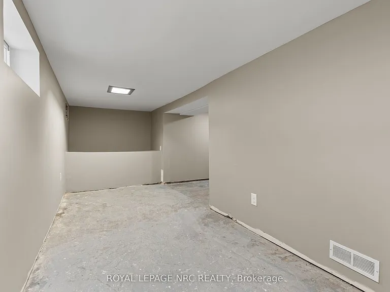 22 Denistoun St — Photo 36