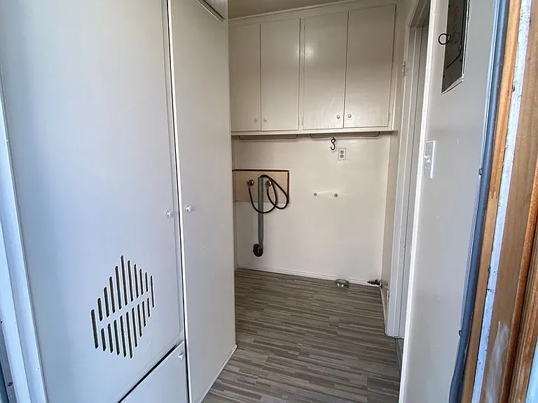 5712 N Charlotte Ave — Photo 4