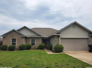 107 Derby Shire Pl, Hot Springs, AR 71913