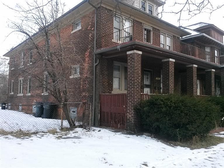2nd image of 2730 McDougall St