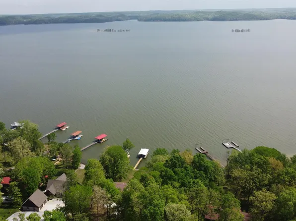 7 Red Water Dr, New Concord, KY 42076