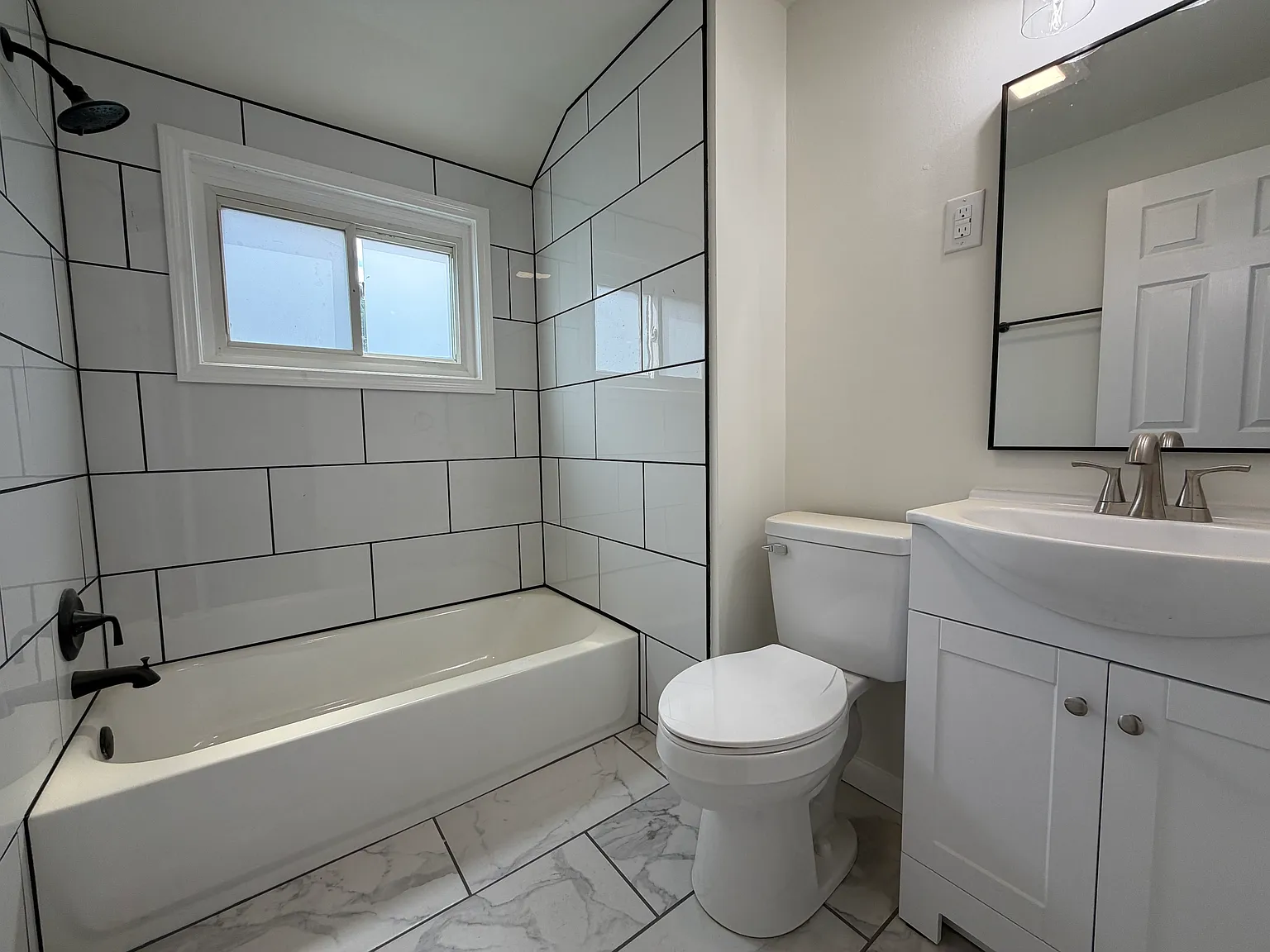 2 bed, 1000 sqft, $1,500 — Photo 3