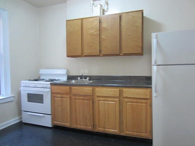 2nd image of 2304 Grand Ave APT 3E