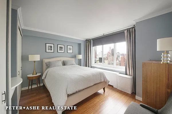 Sold by Peter Ashe | media 22
