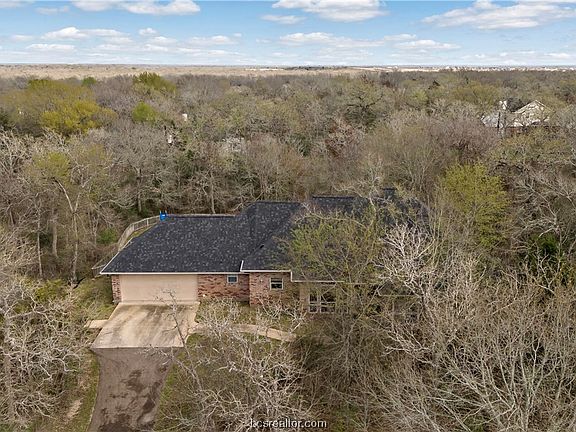 2nd image of 1105 Faraway Island Dr