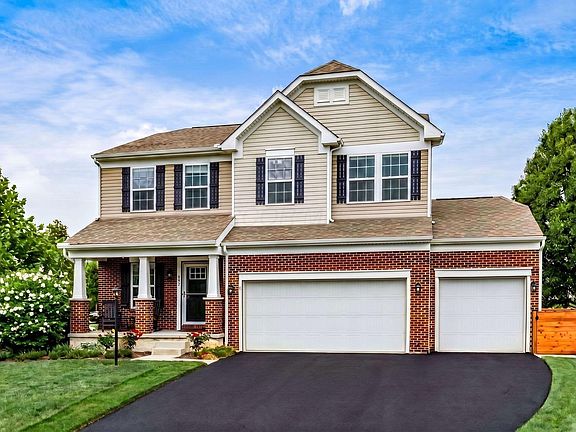 2nd image of 305 Eagles Nest Ave