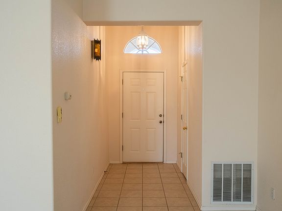 3rd image of 3916 Tiger Woods Dr