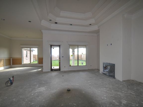 2nd image of 400 Sabal Palms Row