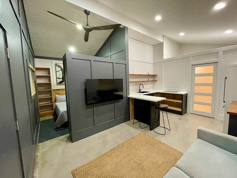 232 N Makaleha Pl — Photo 1