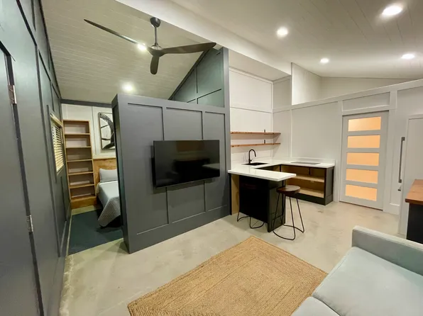 232 N Makaleha Pl, Makawao, HI 96768
