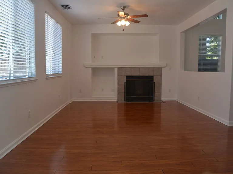1019 Cape May Dr — Photo 6