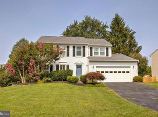 10728 Sugar Meadow Dr, Great Falls, VA 22066