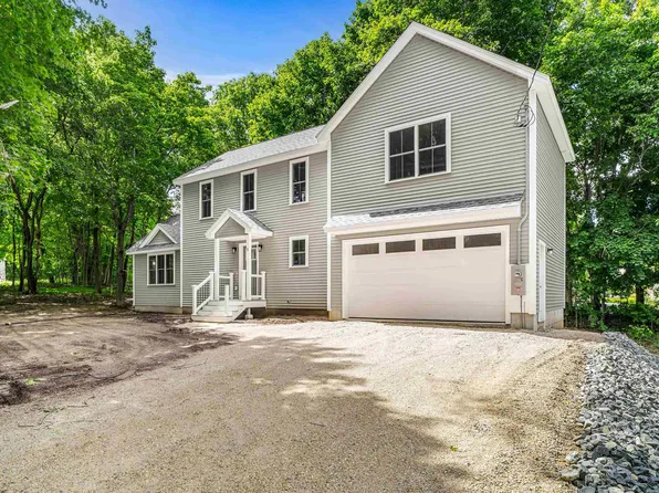 5 Daniel Street, Somersworth, NH 03878