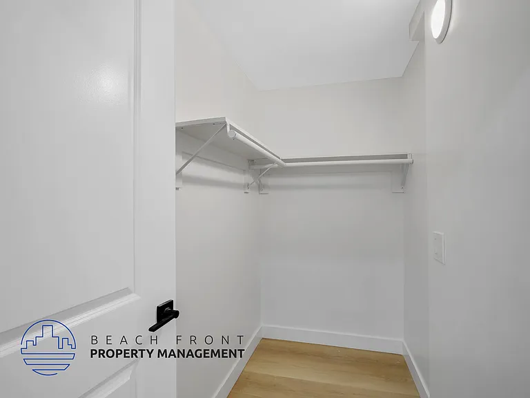 540-550 E 64th St — Photo 11