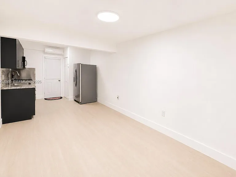 2829 SW 32nd Ct #2 — Photo 6