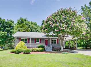 178 Meadowdale Dr, Denton, NC 27239