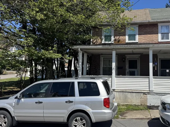 37 W Sherman St, McAdoo, PA 18237