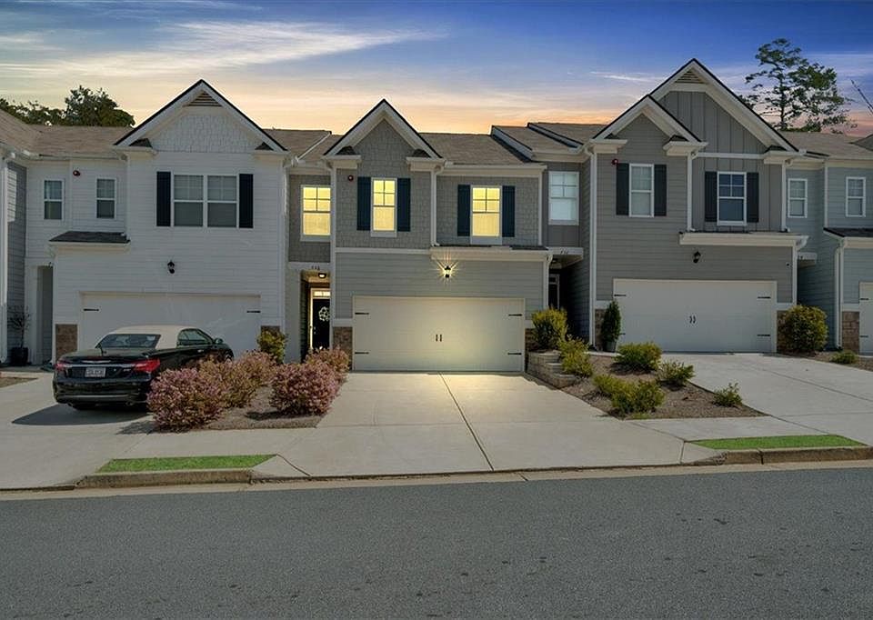 1st image of 738 Woodstock Grove Dr