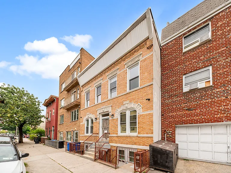 31-67 38th St #2L — Photo 9